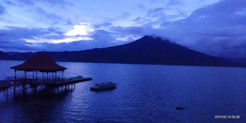 Senja di Danau Ranau via Gmap.