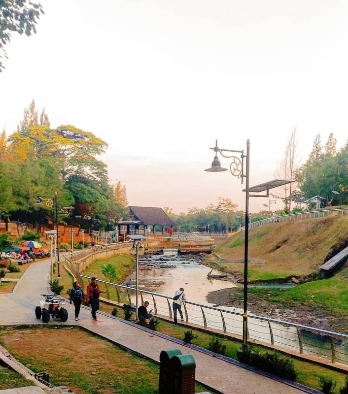 Gambar Mengenai Hutan Kota BSD Tangerang